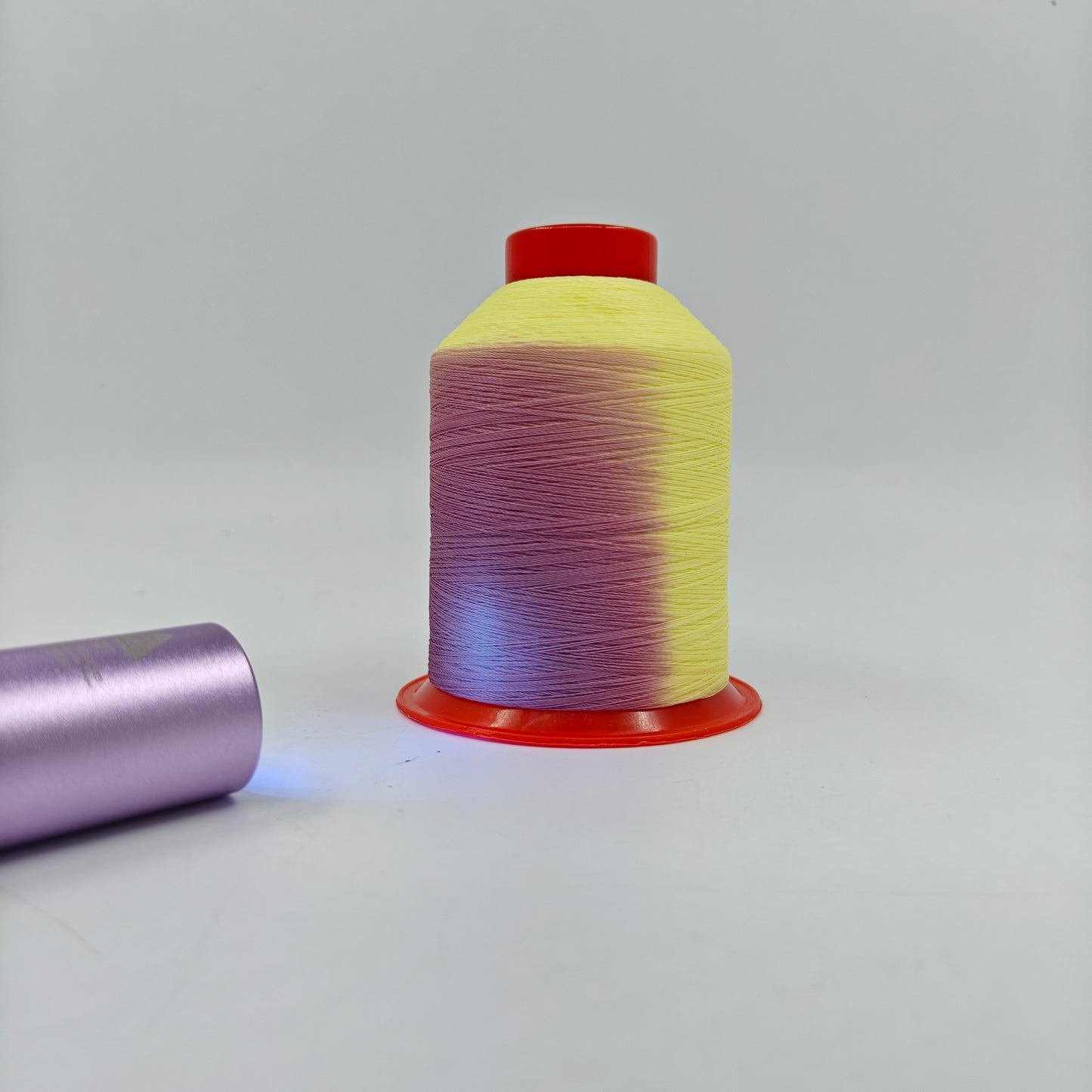 Photochromic Embroidery Thread-V8582