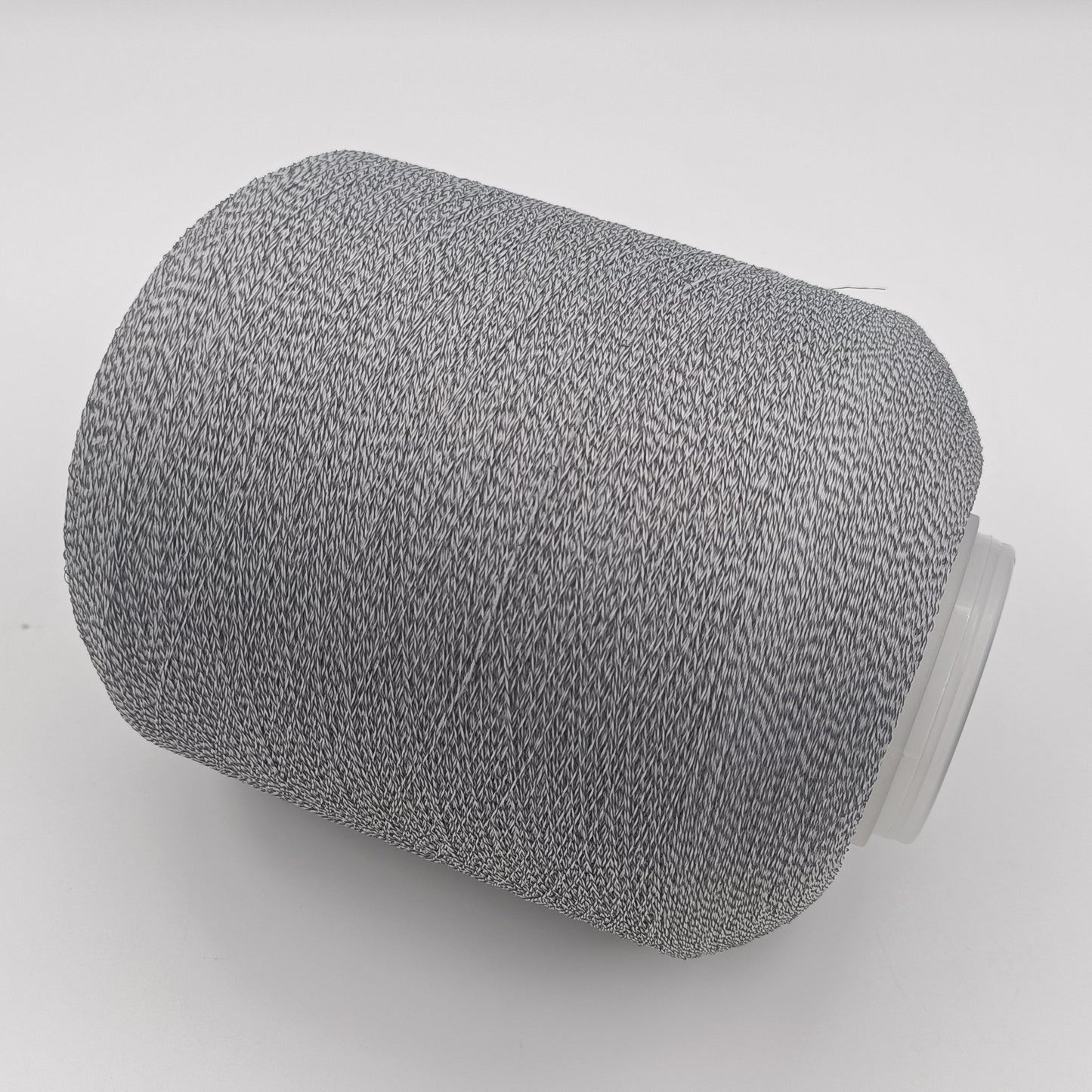 Reflective yarn for Zips