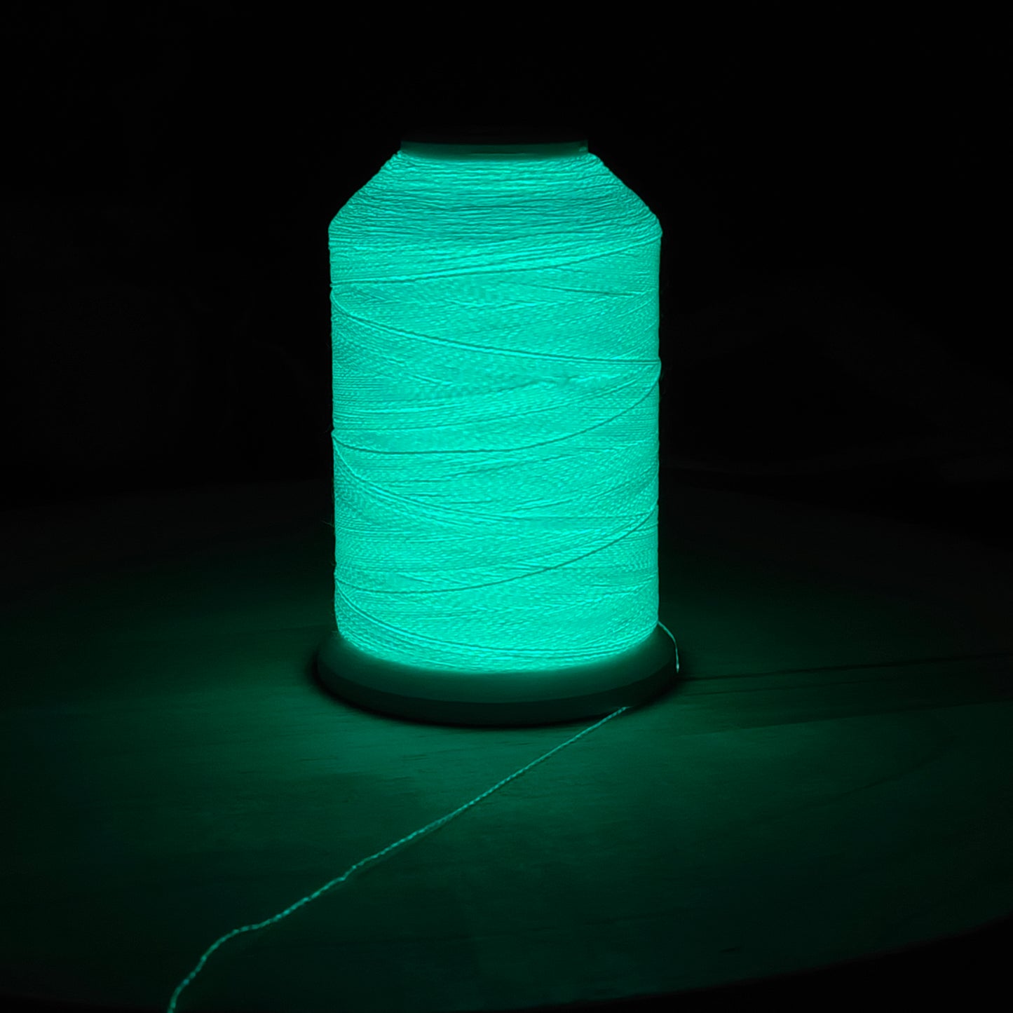 High Bright Glow in the dark fluorescent Fabric Sewing Thread