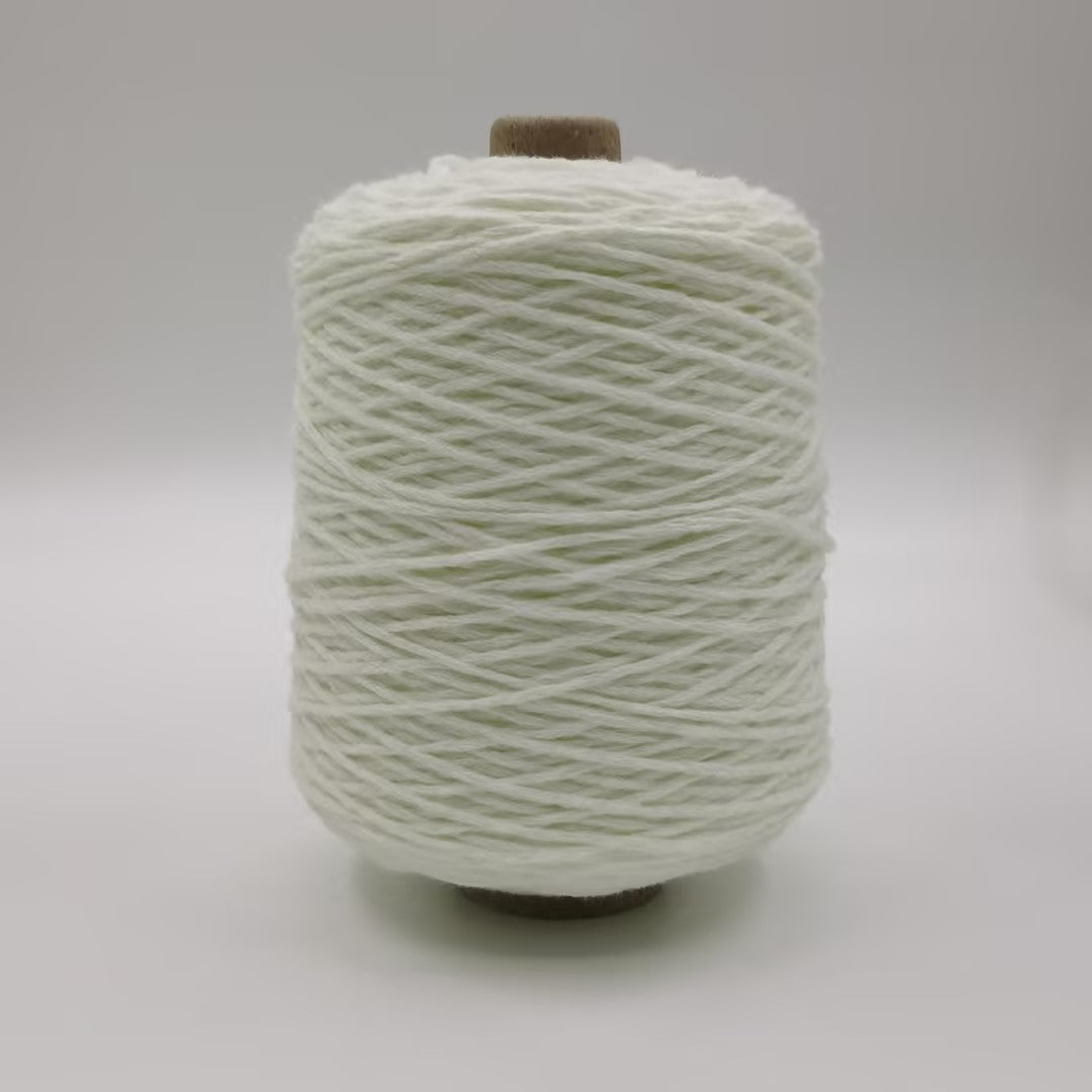 Glow in the dark fluorescent yarn for tufting (sample)