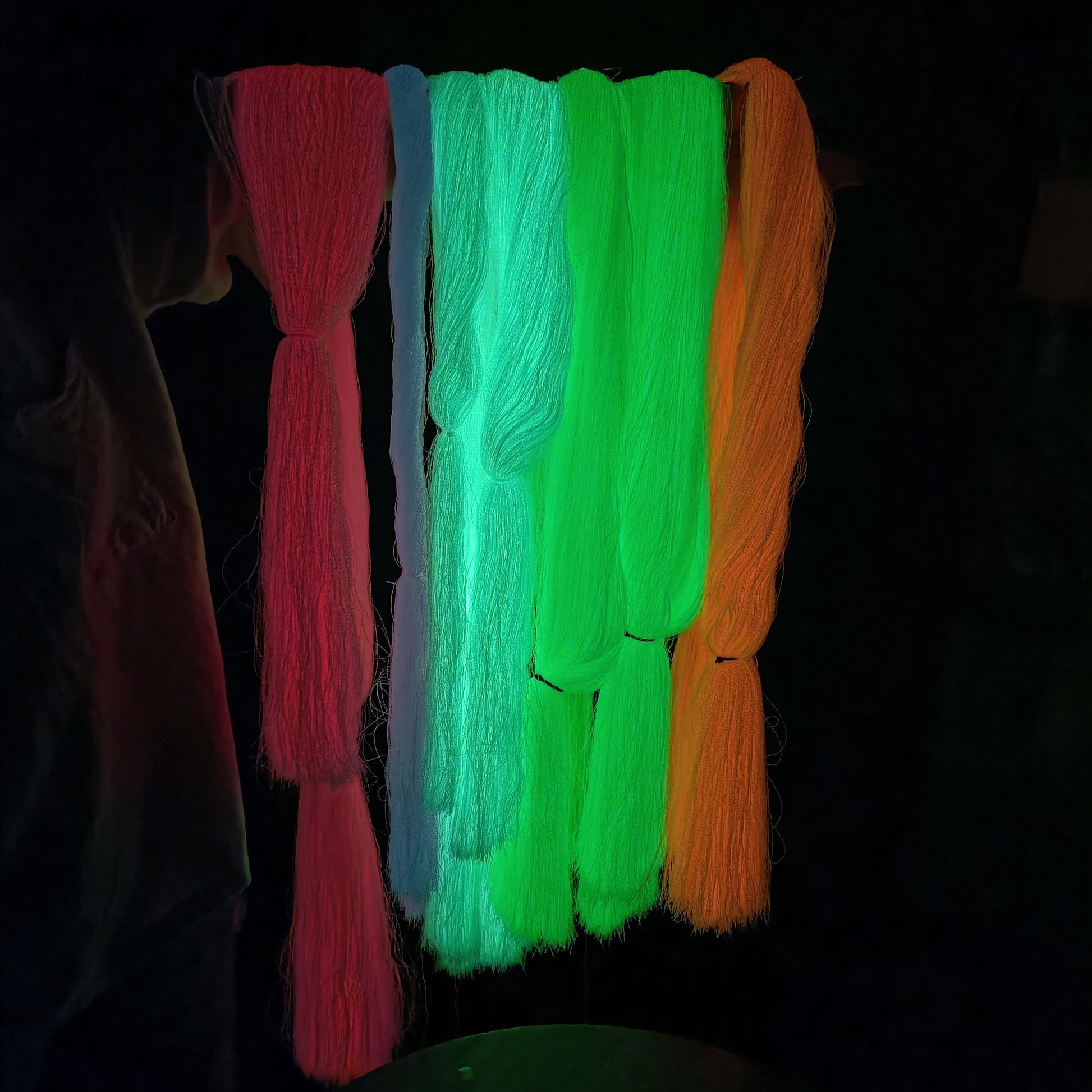Glow in the dark fluorescent Fly Tying Material for fly fishing in bundle glow in the dark