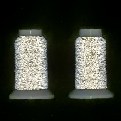 Reflective fabric sewing thread reflects in dark